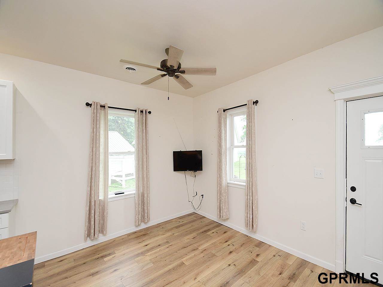 5025 F Road, Dunbar, NE 68346