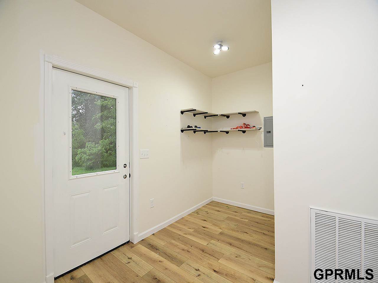 5025 F Road, Dunbar, NE 68346