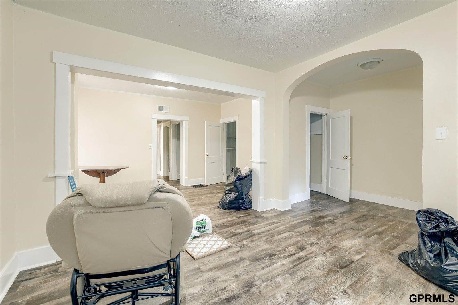 1039 Park Avenue, Omaha, NE 68105