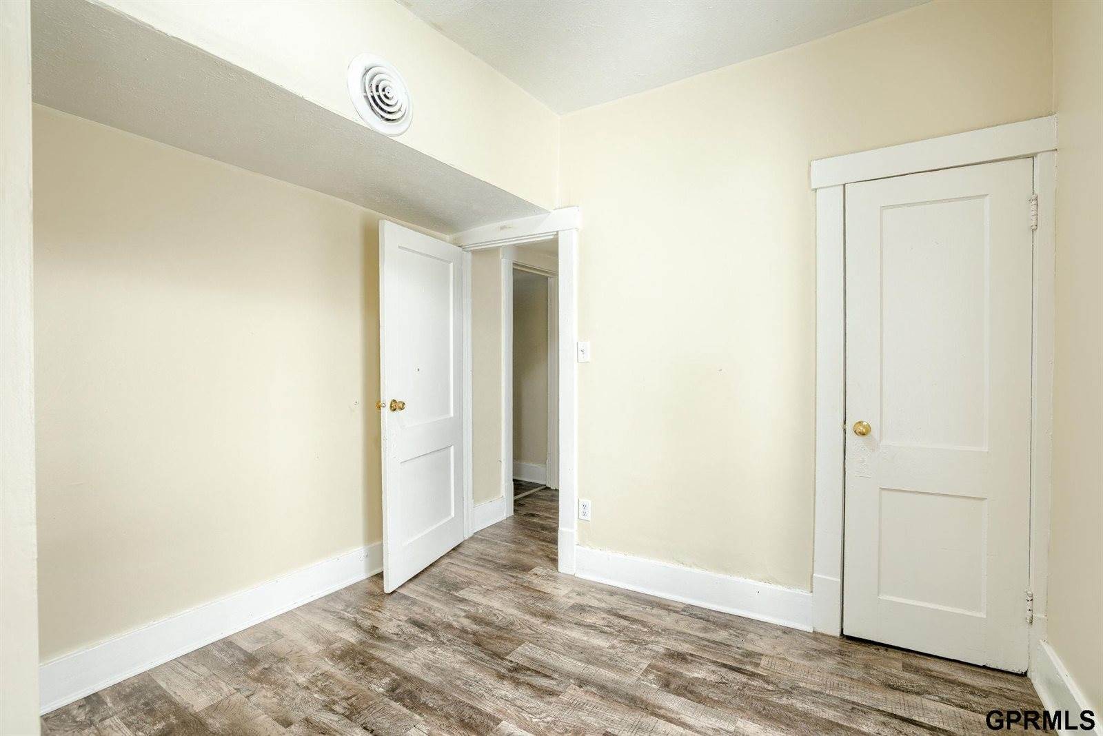 1039 Park Avenue, Omaha, NE 68105