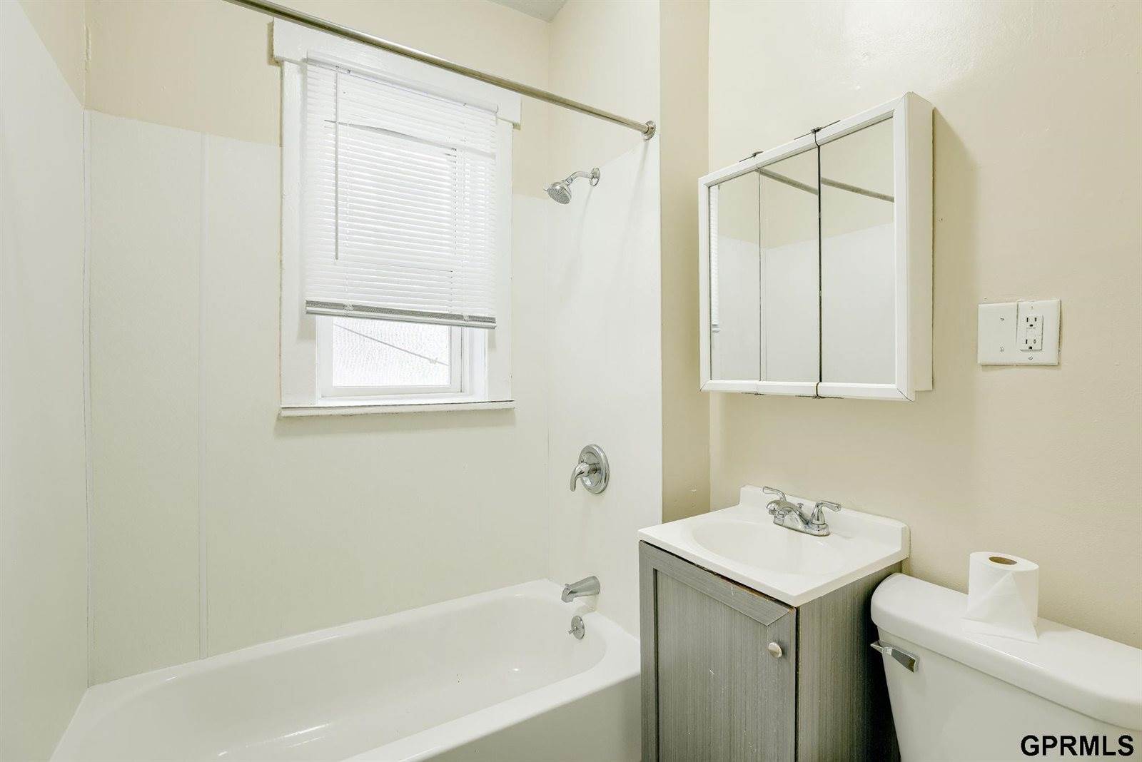 1039 Park Avenue, Omaha, NE 68105