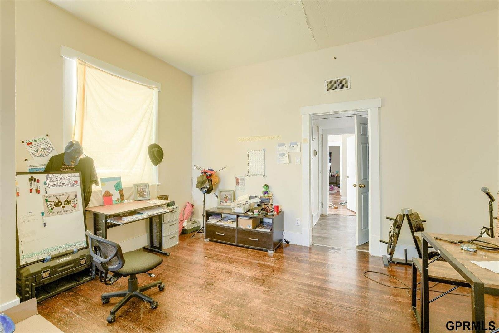 1039 Park Avenue, Omaha, NE 68105