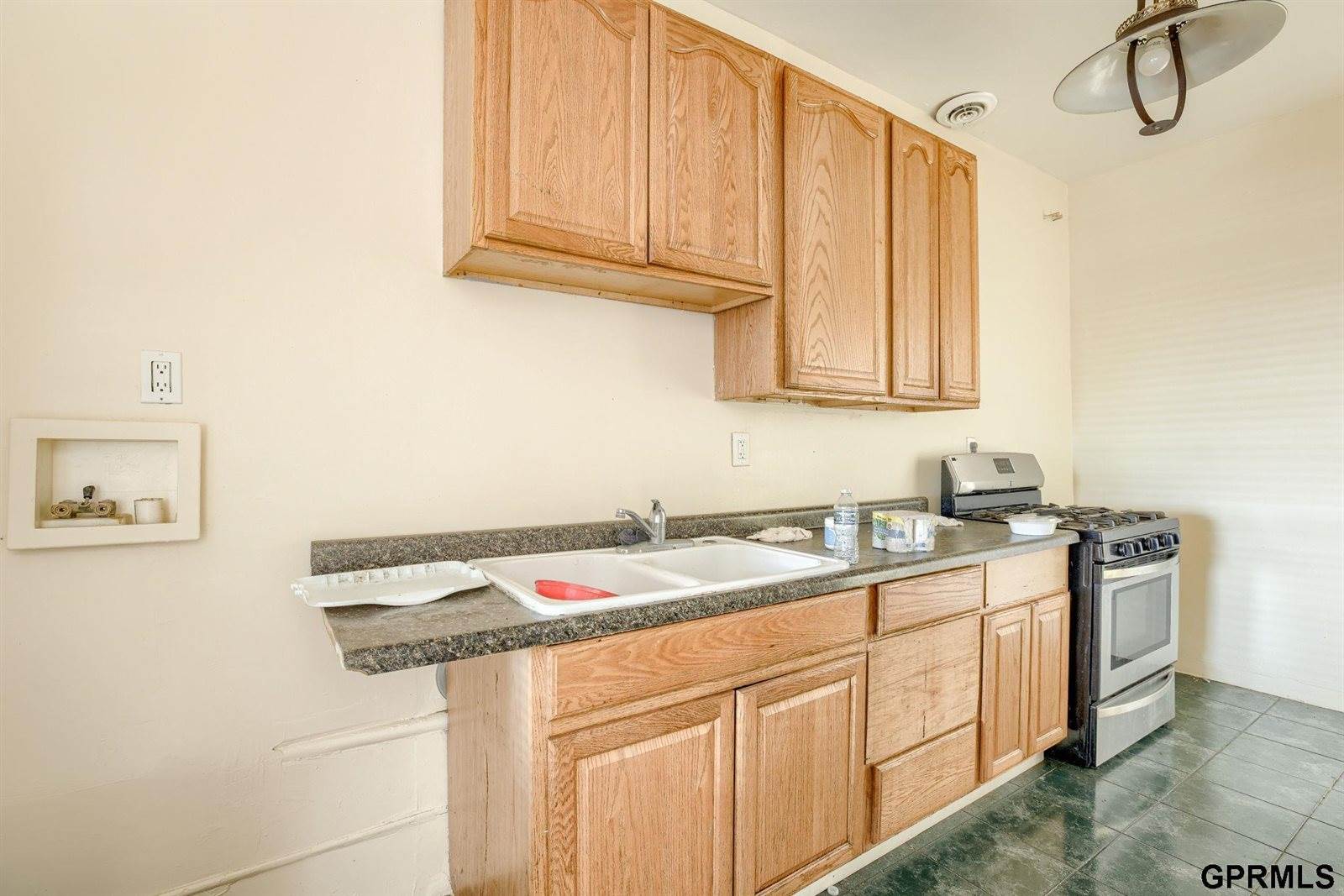 1039 Park Avenue, Omaha, NE 68105