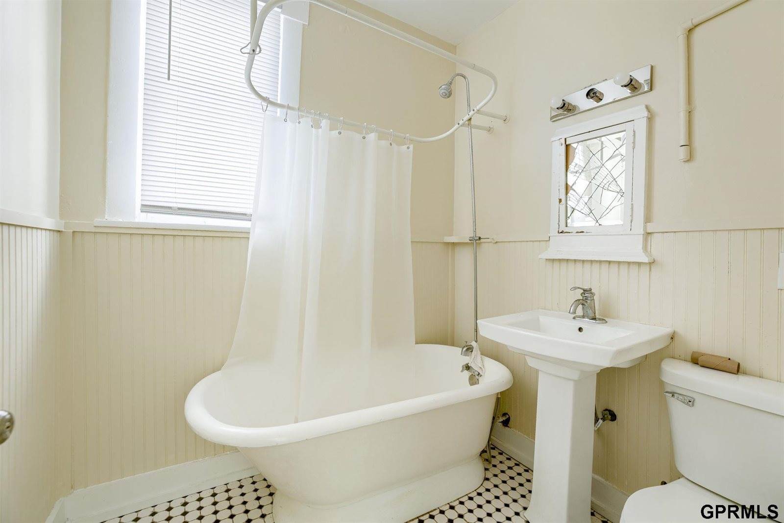 1039 Park Avenue, Omaha, NE 68105