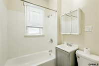 1039 Park Avenue, Omaha, NE 68105