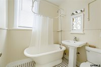 1039 Park Avenue, Omaha, NE 68105