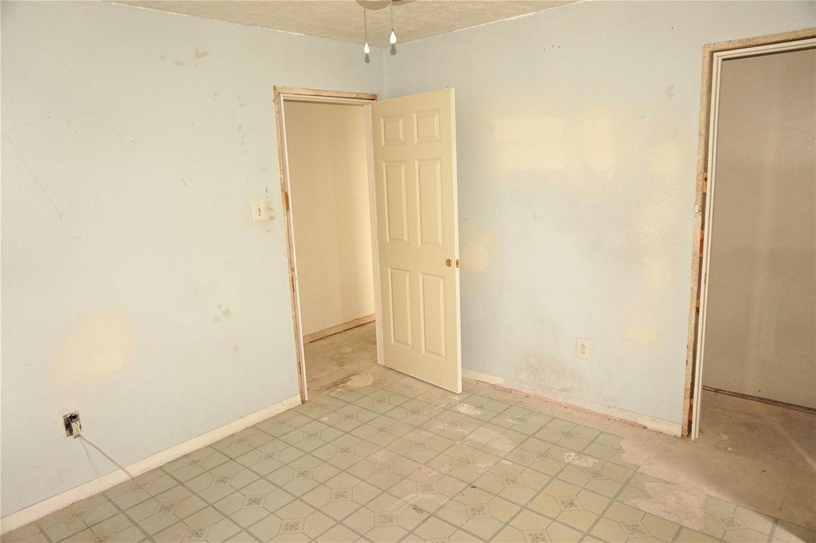 15902 Dunman Lane, Houston, TX 77044