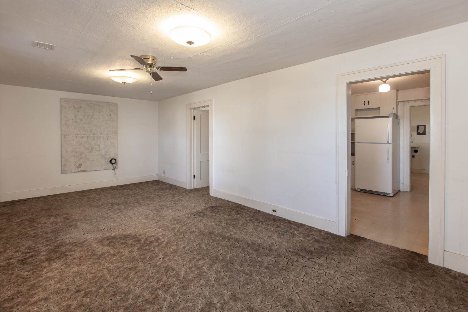 423 Point Rock Street, Elkhart, KS 67950