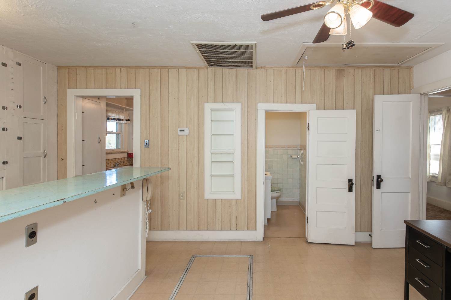 423 Point Rock Street, Elkhart, KS 67950