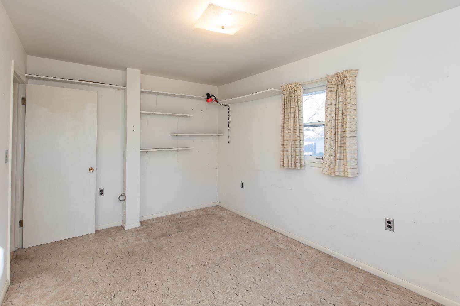 423 Point Rock Street, Elkhart, KS 67950