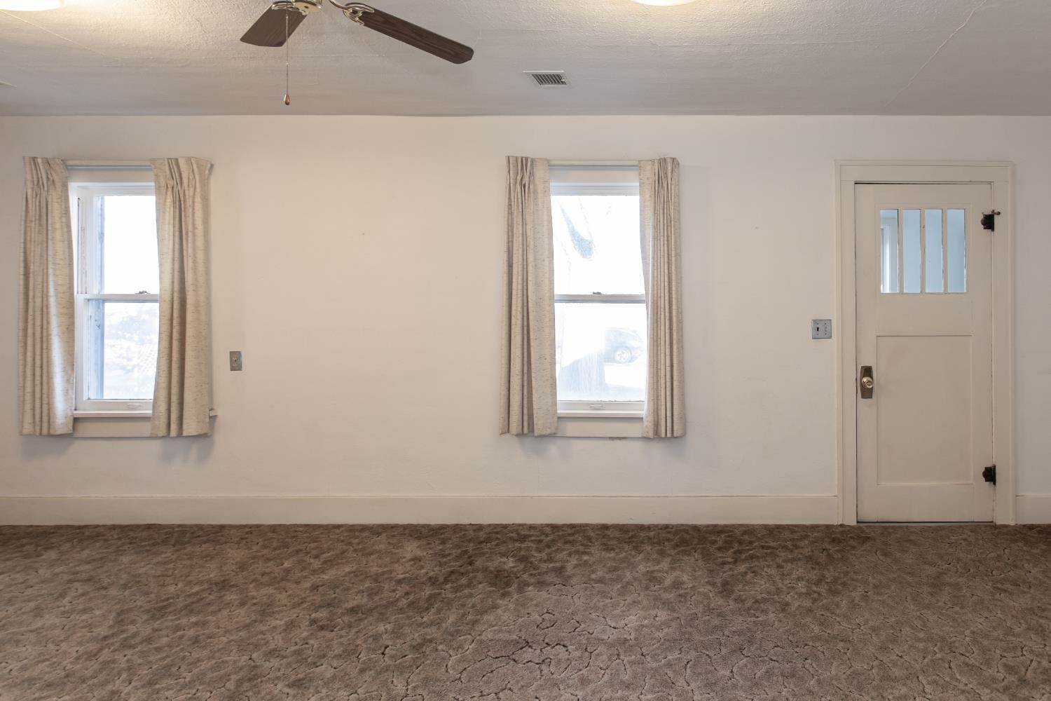 423 Point Rock Street, Elkhart, KS 67950