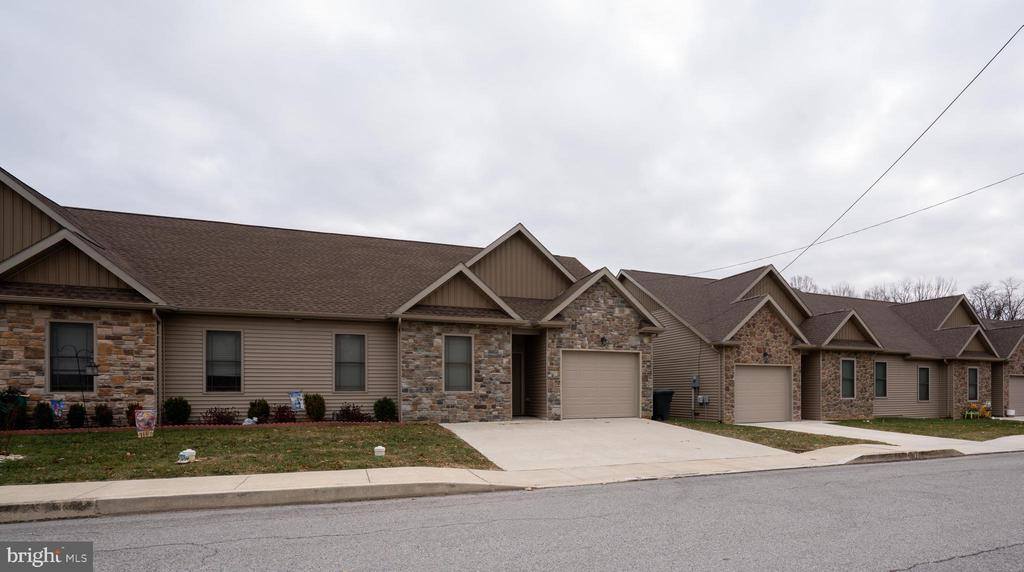 813 South Church Street, Waynesboro, PA 17268