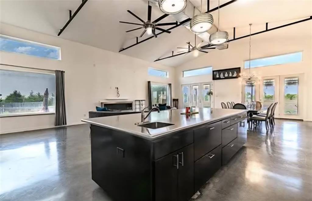 3525 County Road 617, Venus, TX 76084