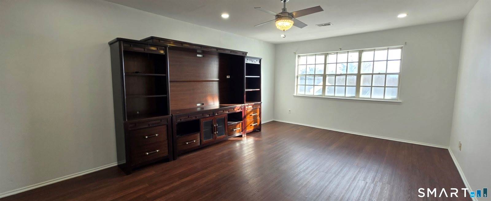 50 Greenhouse, #65D, Bridgeport, CT 06606