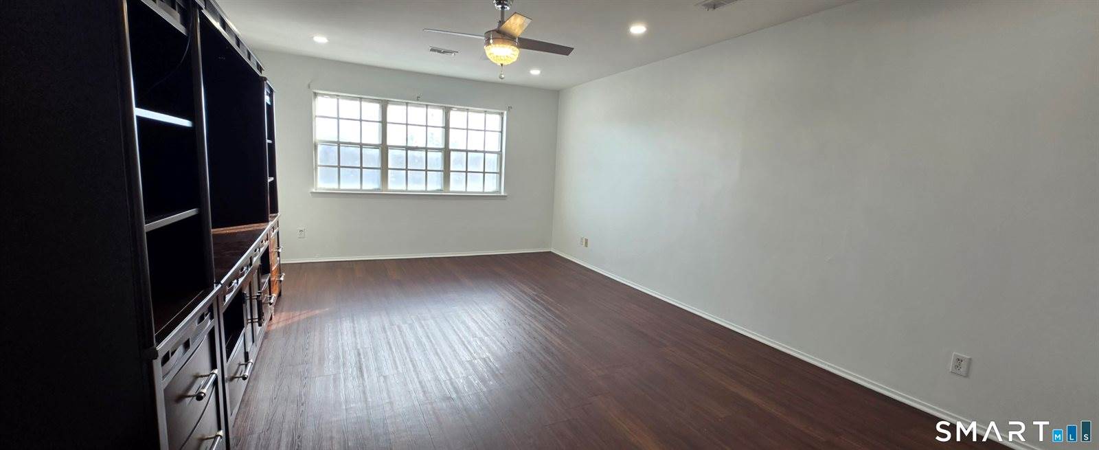 50 Greenhouse, #65D, Bridgeport, CT 06606