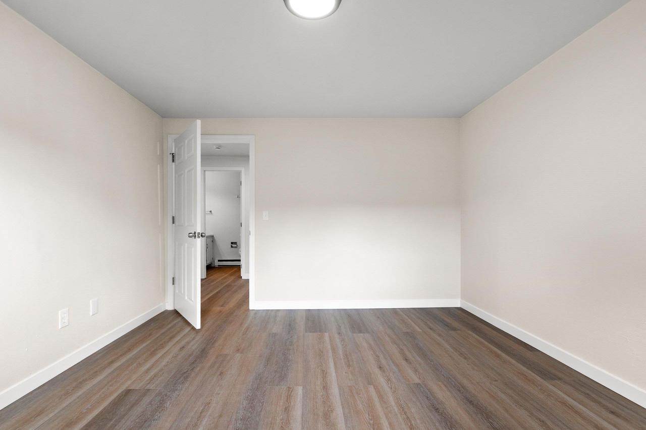 2130 Elmview Drive #J, Ashwaubenon, WI 54304