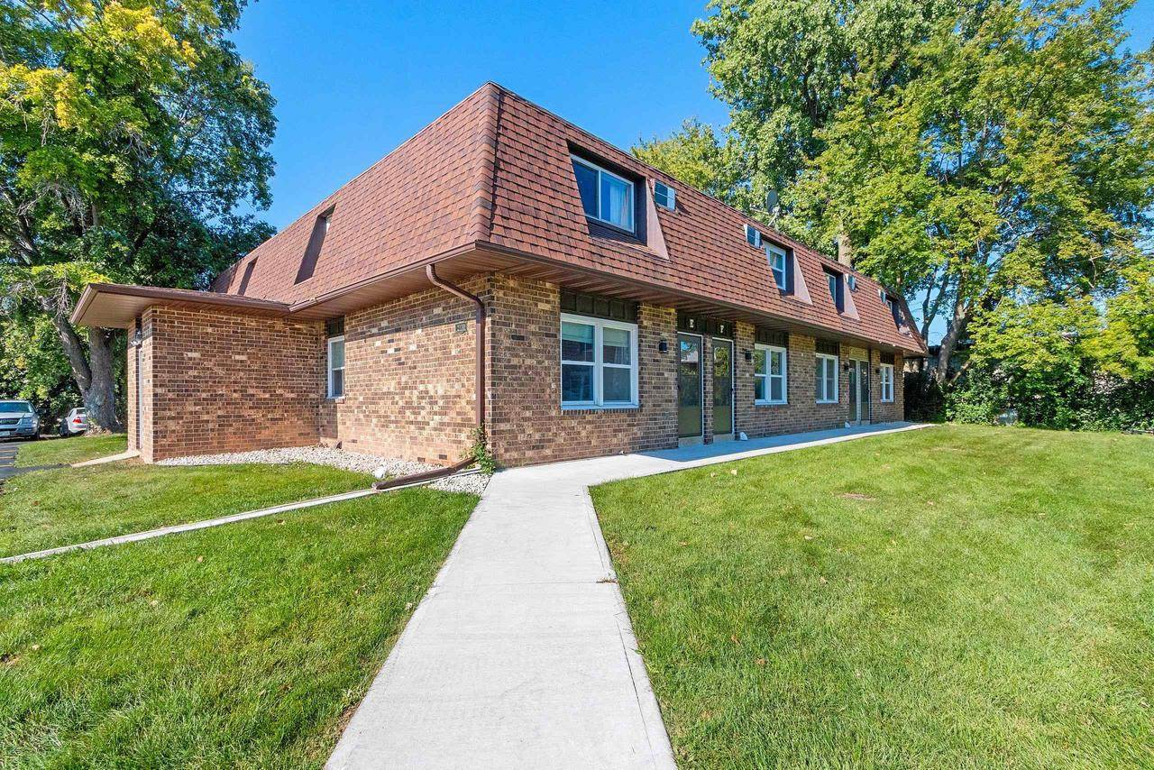 2130 Elmview Drive #J, Ashwaubenon, WI 54304