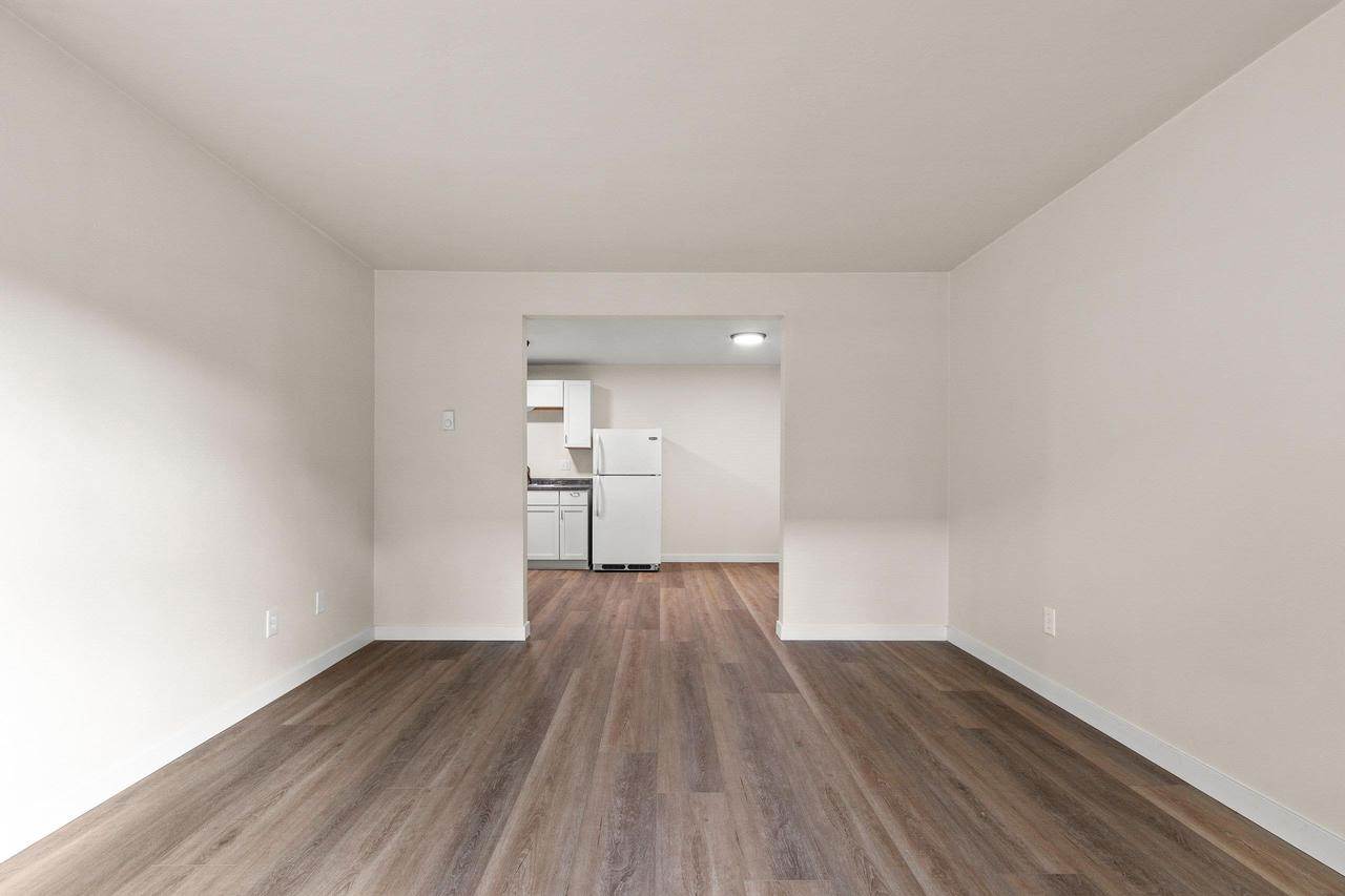 2130 Elmview Drive #J, Ashwaubenon, WI 54304