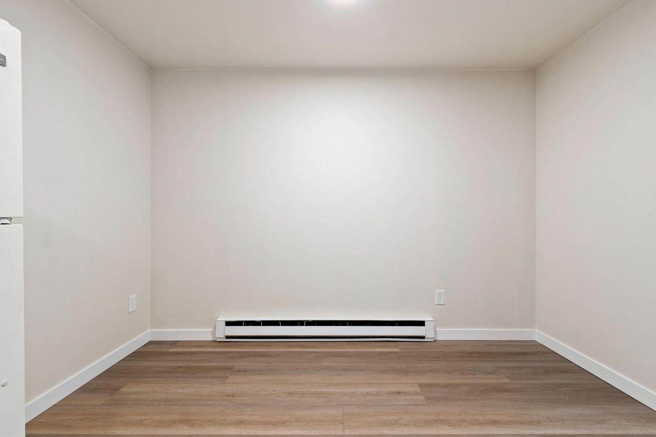 2130 Elmview Drive #J, Ashwaubenon, WI 54304