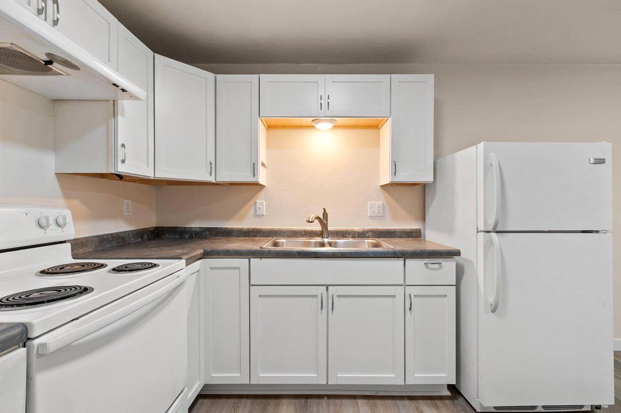 2130 Elmview Drive #J, Ashwaubenon, WI 54304