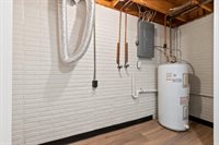 2130 Elmview Drive #J, Ashwaubenon, WI 54304