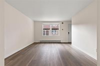 2130 Elmview Drive #J, Ashwaubenon, WI 54304