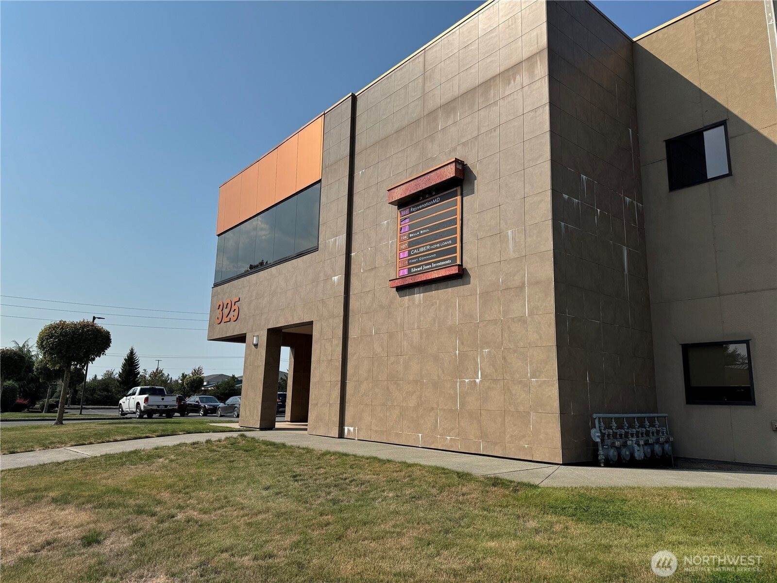 325 East George Hopper Road, Burlington, WA 98233