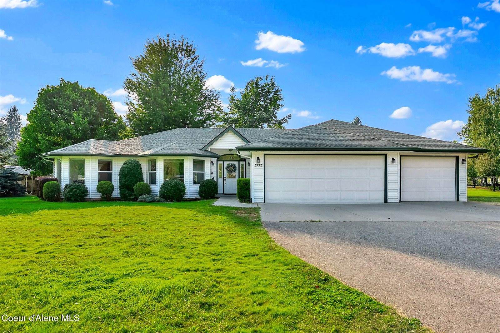 5775 North Colfax St, Dalton Gardens, ID 83815