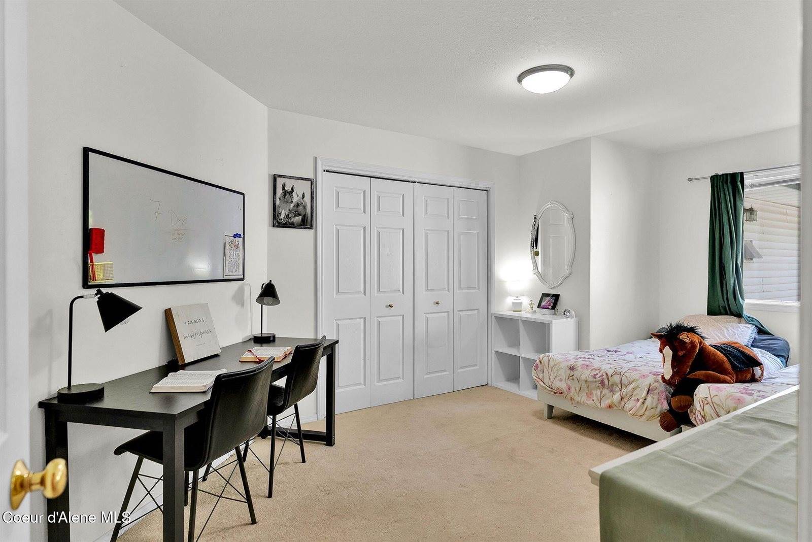 5775 North Colfax St, Dalton Gardens, ID 83815