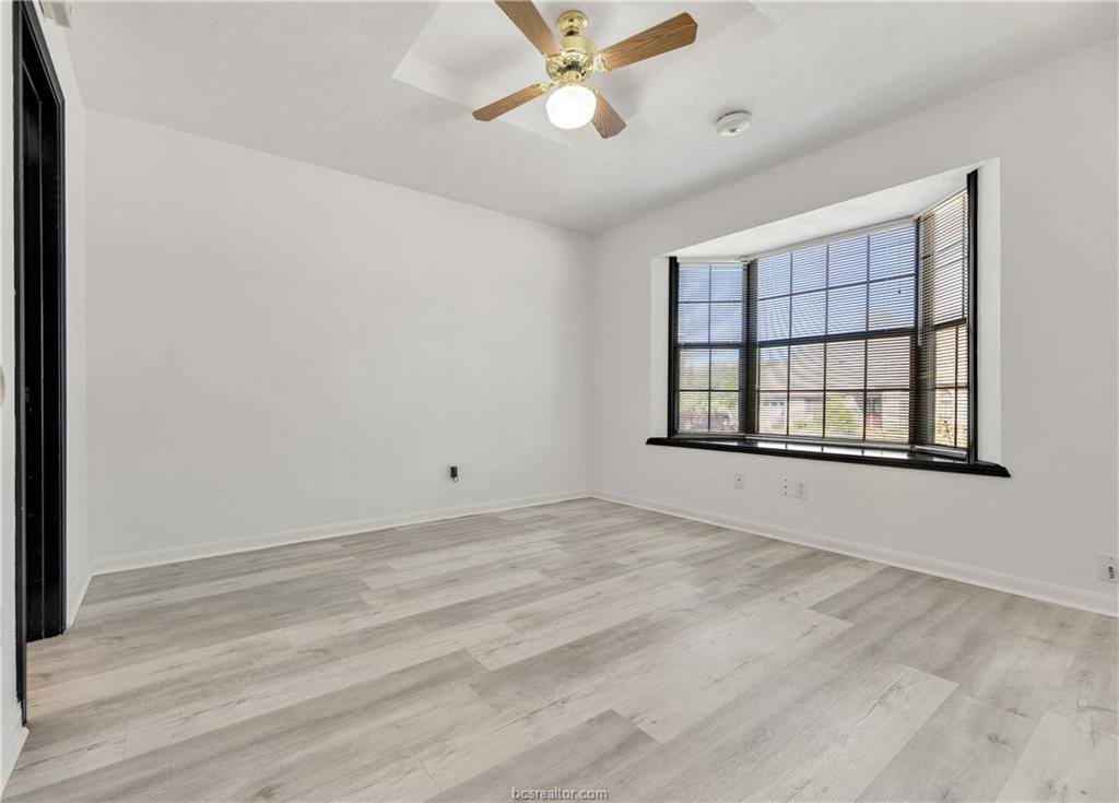 204 Hearthstone Circle, College Station, TX 77840