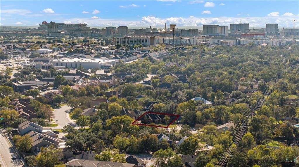 204 Hearthstone Circle, College Station, TX 77840