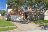 6501 East Bending Oaks Lane, Pearland, TX 77584