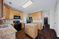 6501 East Bending Oaks Lane, Pearland, TX 77584