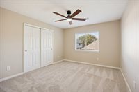 6501 East Bending Oaks Lane, Pearland, TX 77584