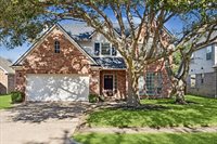 6501 East Bending Oaks Lane, Pearland, TX 77584