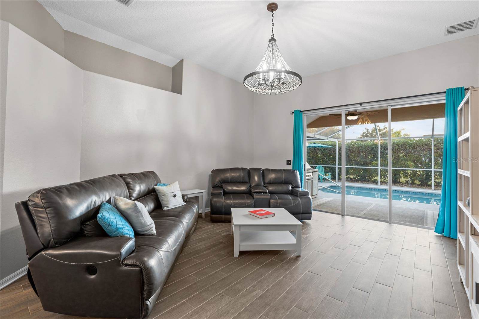 6006 Chellas Court, Lutz, FL 33558