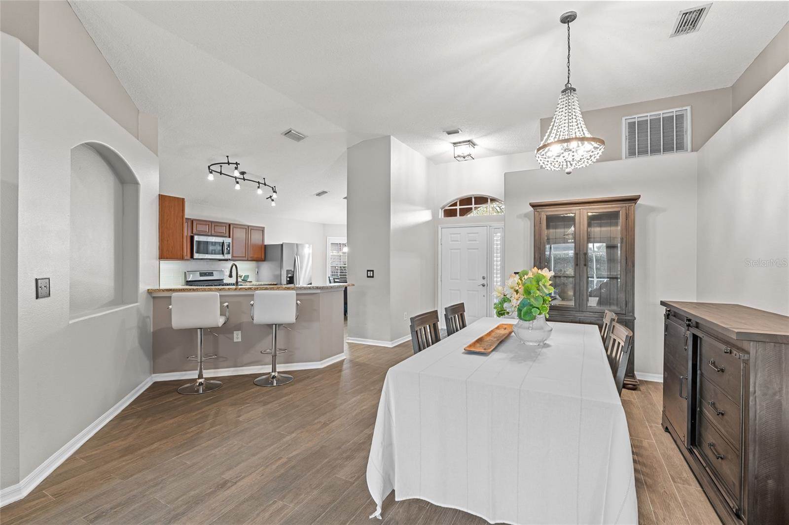 6006 Chellas Court, Lutz, FL 33558