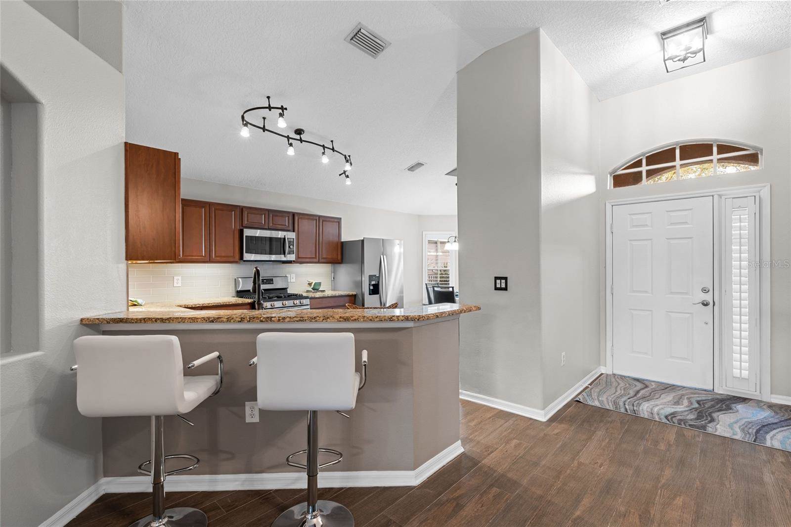 6006 Chellas Court, Lutz, FL 33558