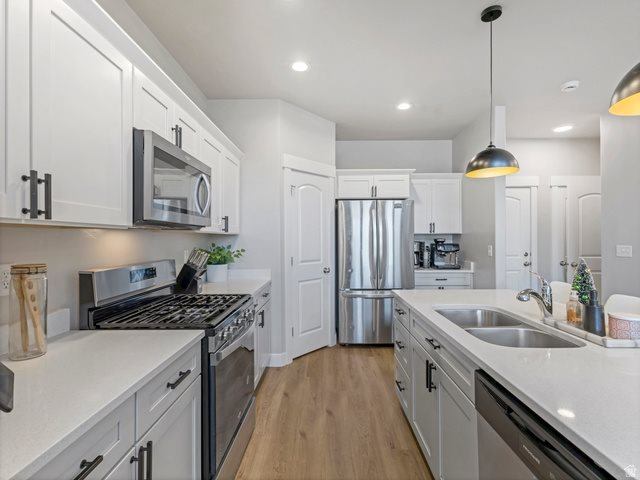 4536 West Parkes Peak Ln, Herriman, UT 84096