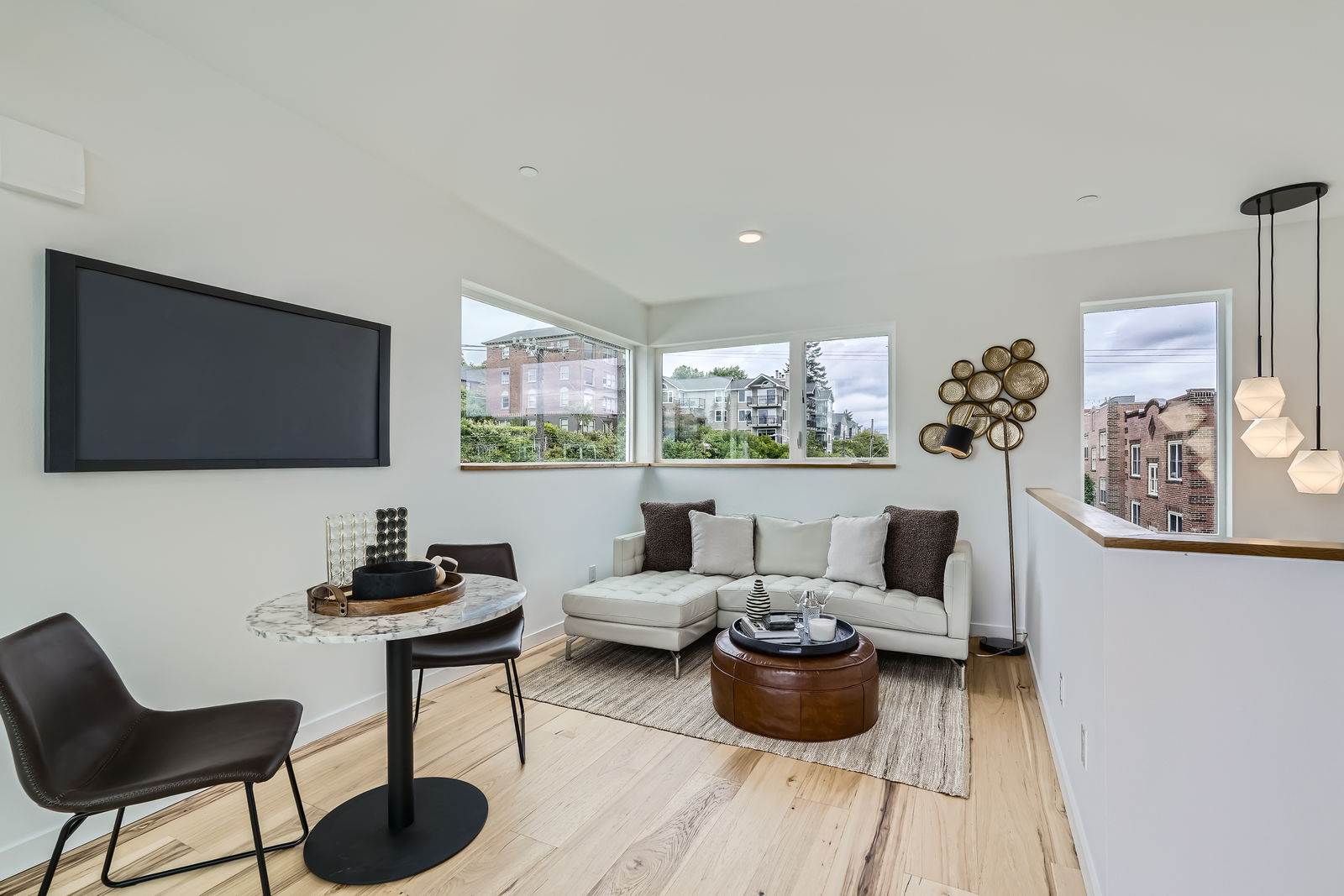 511 Howe St, Seattle, WA 98109