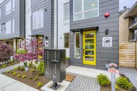 511 Howe St, Seattle, WA 98109