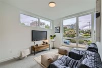 511 Howe St, Seattle, WA 98109