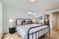 511 Howe St, Seattle, WA 98109