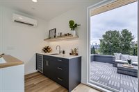 511 Howe St, Seattle, WA 98109