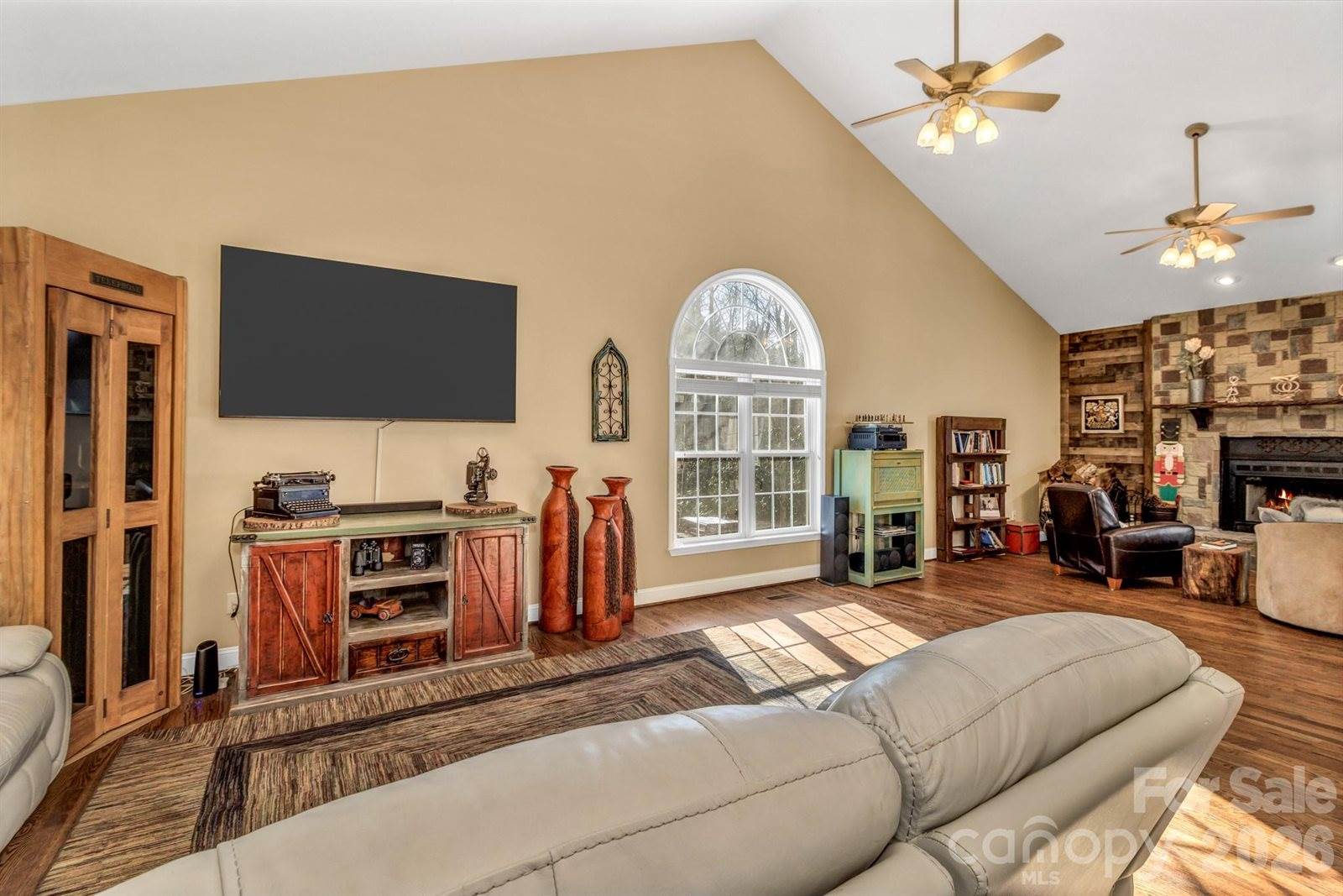 45 Baton Lane, Asheville, NC 28803