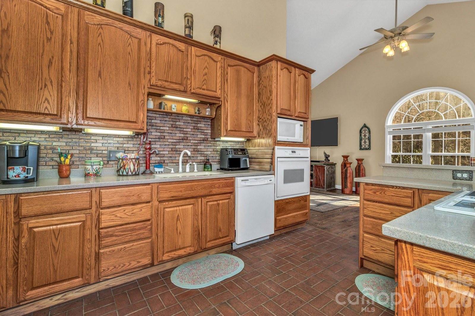 45 Baton Lane, Asheville, NC 28803