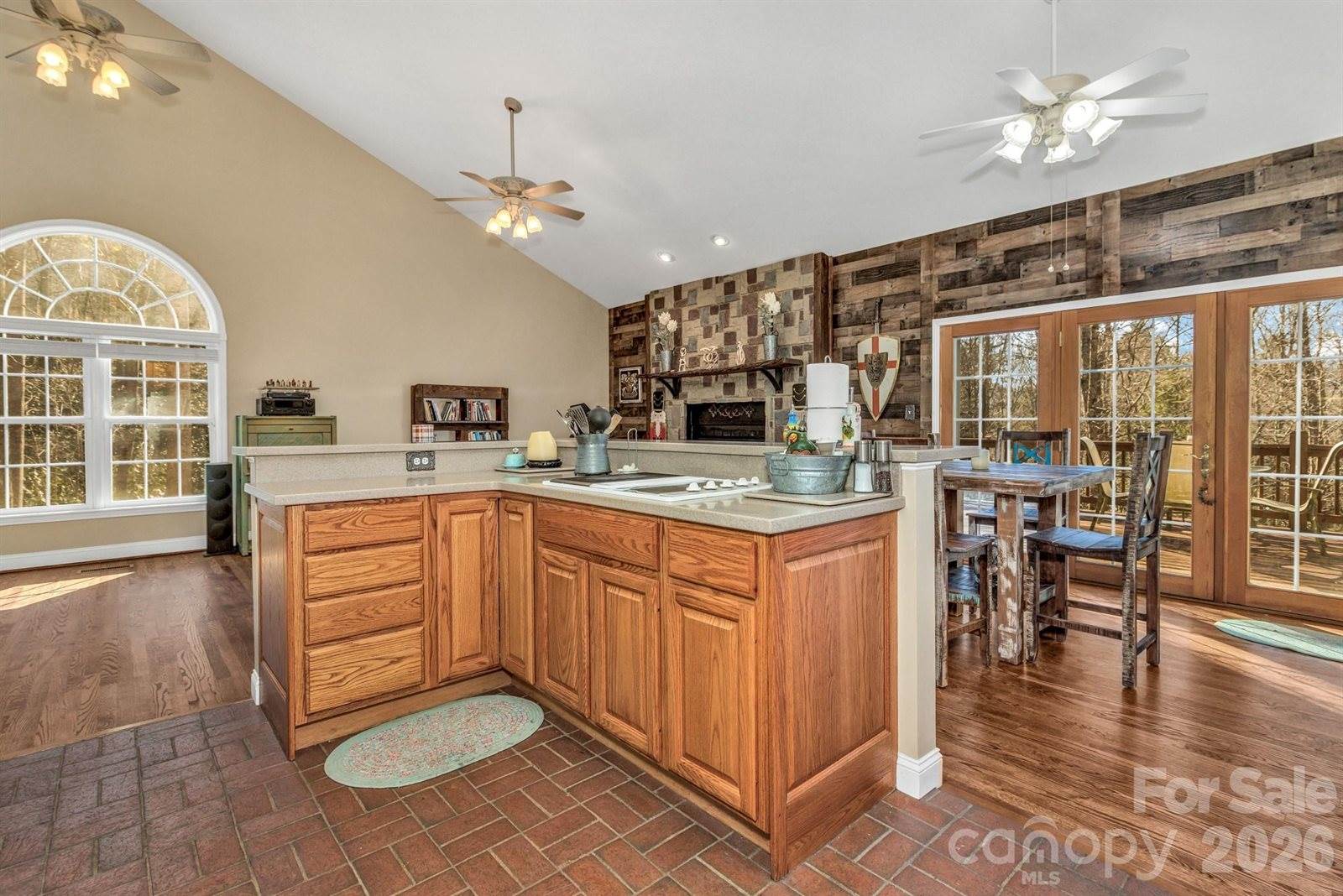 45 Baton Lane, Asheville, NC 28803