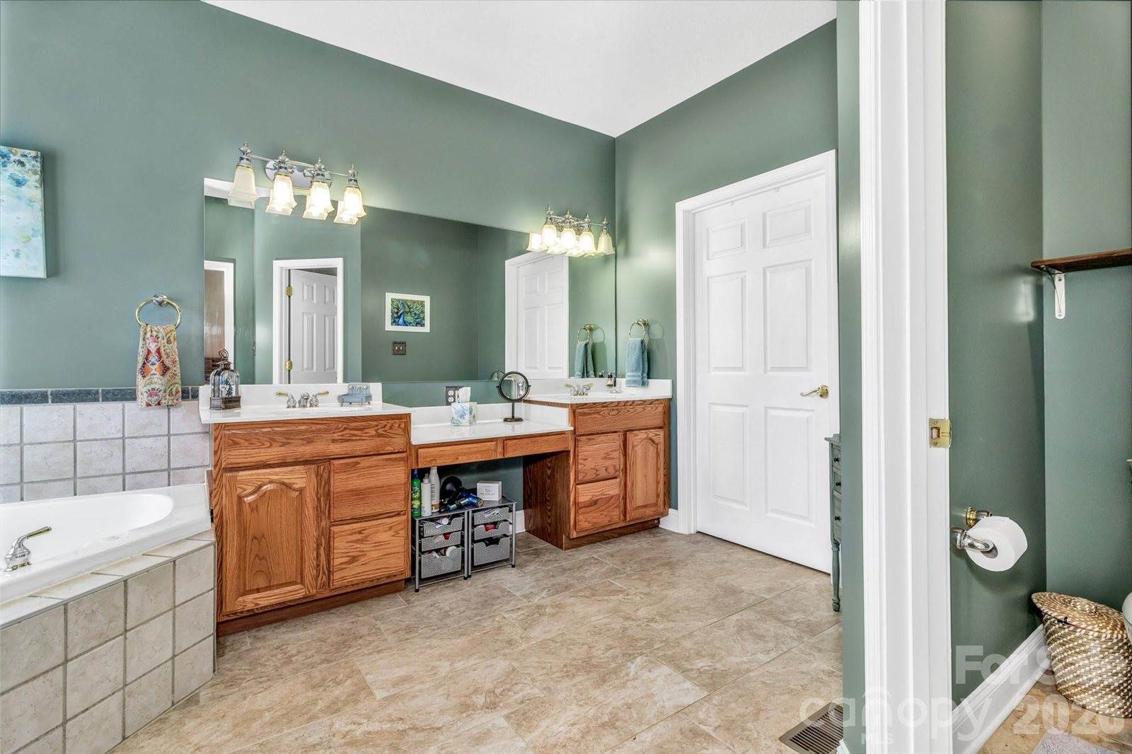 45 Baton Lane, Asheville, NC 28803