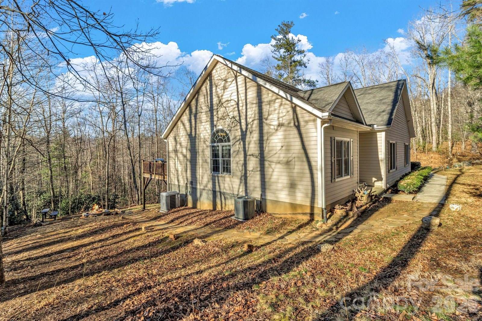 45 Baton Lane, Asheville, NC 28803