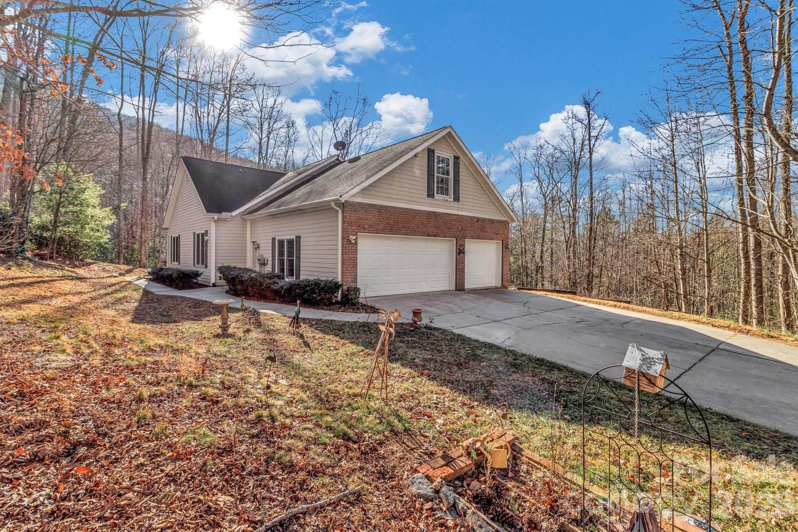 45 Baton Lane, Asheville, NC 28803